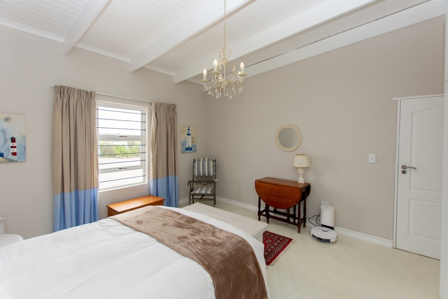 7 Bedroom Property for Sale in Paternoster Western Cape